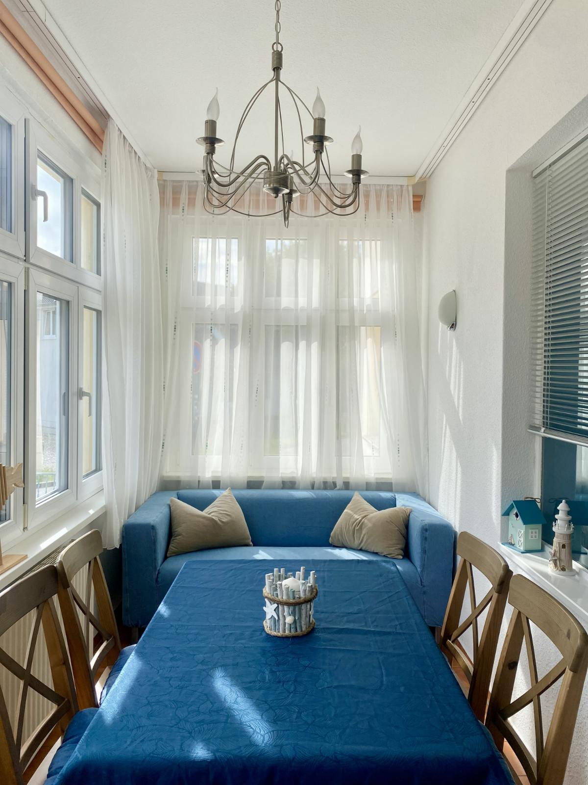 Ferienwohnung Meeresrauschen – Esstisch